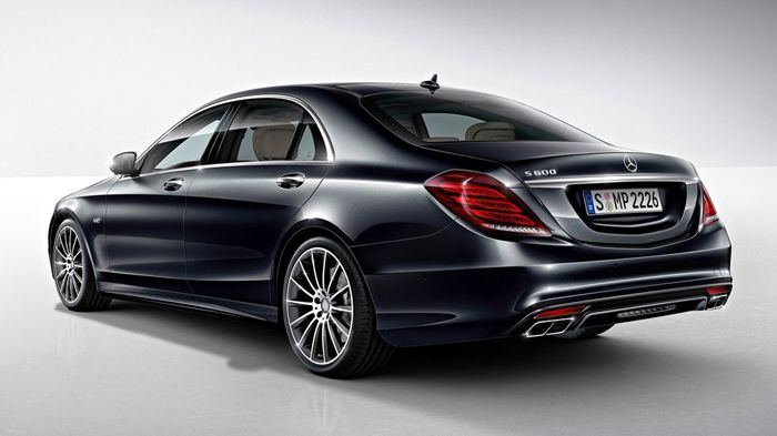Η S600 θα μπορεί να φτάσει τα 0-100 χλμ./ώρα σε 4,6 δλ. και να πιάσει την τελική των 250 χλμ./ώρα (με ηλεκτρονικό περιοριστή ταχύτητας).