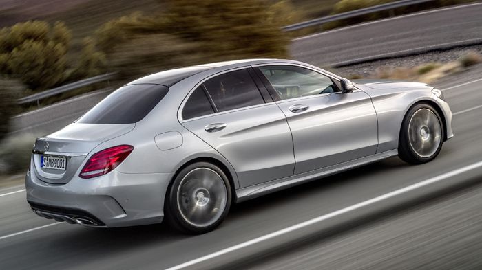 Η νέα C-Class έρχεται στην Ελλάδα με οικονομικότερους κινητήρες, βελτιωμένες επιδόσεις και καλύτερη κατανάλωση καυσίμου.