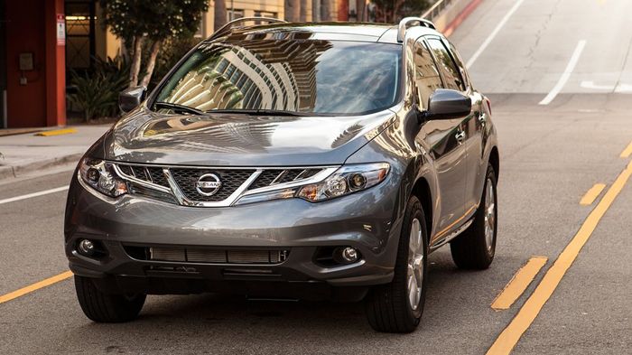 Το Nissan Murano εισέρχεται στην 3η του γενιά, αποκτώντας ένα πιο δυναμικό σχεδιασμό και αρκετά premium στοιχεία σε σχέση με την εικονιζόμενη γενιά το
