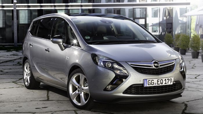 Μαζί με το Insignia θα βρεθεί στο Παρίσι και το νέο Opel Zafira Tourer 2.0 CDTI.