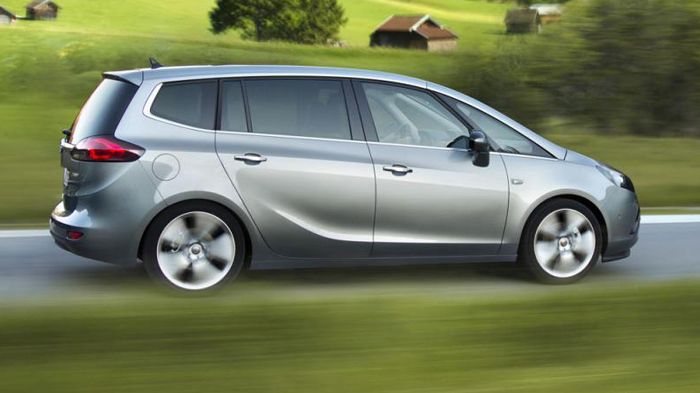 Το Zafira Tourer με το συγκεκριμένο μοτέρ και με εξοπλισμό «πράσινης» τεχνολογίας, πετυχαίνει μέση κατανάλωση στα 4,5 λτ./100 χλμ., ενώ οι εκπομπές ρύ