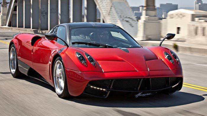 η τελική ταχύτητα κυμαίνεται στο φάσμα των 370 χ.α.ω. με τα 0-100 χ.α.ω. να ολοκληρώνονται σε μόλις 3,2 δλ.