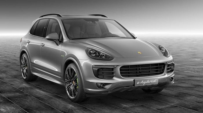 Η ειδική αυτή έκδοση της Porsche Cayenne S E-Hybrid φέρει γκρι μεταλλικό χρώμα εξωτερικά που «συνδυάζεται» με σπορ απόληξη εξάτμισης και μαύρες ζάντες