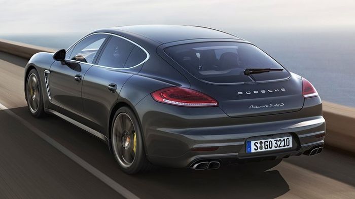 H εν λόγω Panamera αναμένεται να εφοδιάζεται με το μοτέρ της Panamera Turbo S Executive, το οποίο είναι ο 4,8 λτ. twin-turbo V8 κινητήρας που αποδίδει