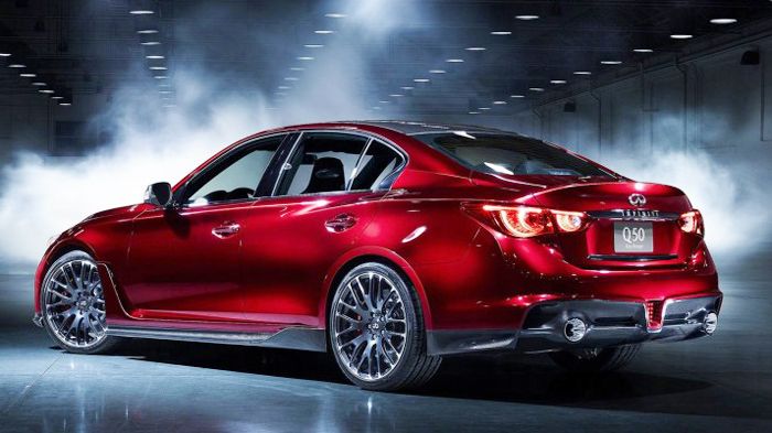 Οι άνθρωποι της Infiniti αναφέρουν ότι «το μοτέρ του πρωτοτύπου διαθέτει προσωπικότητα, αυξημένες επιδόσεις και κυλίνδρους σε διάταξη V», ενώ διέρρευσ