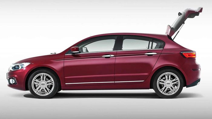 Το νέο μικρομεσαίο διαθέτει 16άρες ζάντες αλουμινίου και 17άρες ή 18άρες προαιρετικά, ενώ στα συν του σχεδιασμού του είναι και τα μεταλλικά εξωτερικά 