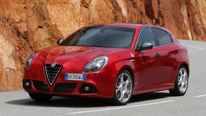 H Giulietta QV κάνει το 0-100 χλμ./ώρα σε 6 δλ., όντας γρηγορότερη από την προκάτοχό της κατά 0,8 δλ., ενώ η τελική της ταχύτητα είναι της τάξης των 2