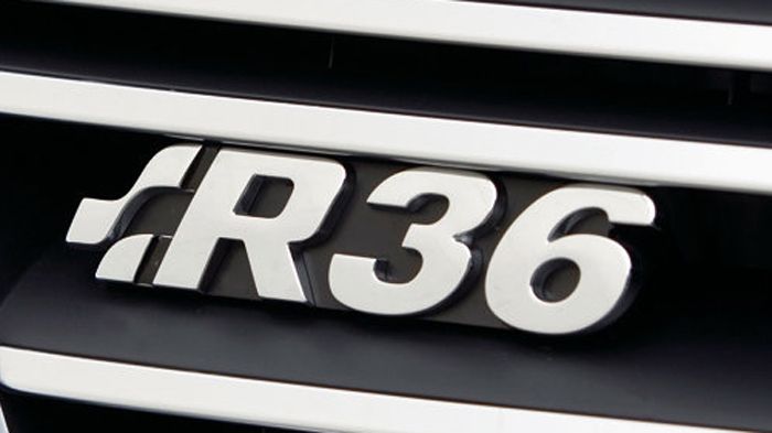 Το 2007, το Passat λανσαρίστηκε σε έκδοση R36, η οποία έφερε ένα 6κύλινδρο σύνολο 300 ίππων.