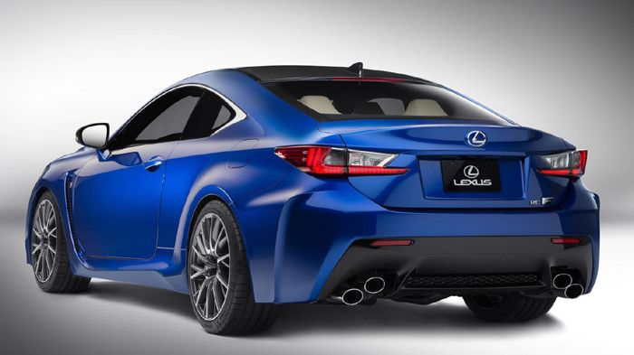Το RC F επιταχύνει από στάση στα 100 χλμ./ώρα σε 4,4 δλ. και τρέχει το ¼ του μιλίου (400 μέτρα) σε 12,5 δλ., ενώ η τελική του ταχύτητα περιορίζετ