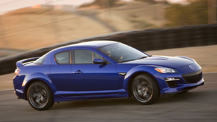 Στη Mazda δουλεύουν πάνω σε μια διευρυμένη εκδοχή της πισωκίνητης πλατφόρμας του νέου MX-5, η οποία χρήζει ενδυνάμωσης ώστε να αντέξει την επιπλέον δύ