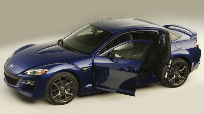 Δεν αποκλείεται η Mazda να επιλέξει ένα coupe αμάξωμα στη λογική του RX-7, αντί για εκείνο του 4θυρου RX-8, με τα κίνητρα να έχουν να κάνουν με τον πε