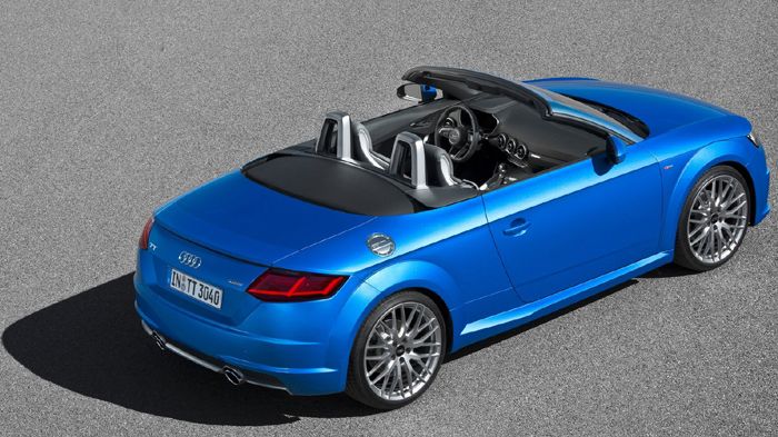 Η κουκούλα του TT Roadster διαθέτει πολλαπλές επιστρώσεις, ζυγίζει 39 κιλά και όταν αναδιπλώνεται, δεν επηρεάζει τα 280 λίτρα του πορτμπαγκάζ, καθώς α