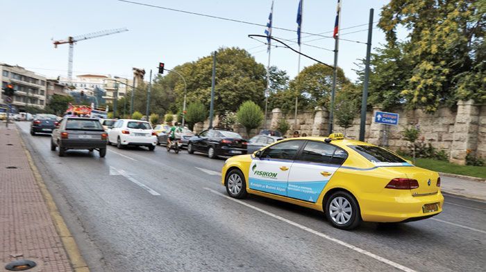 Η χρήση Fisikon στα Taxi ωφελεί το περιβάλλον, καθώς πρόκειται για ένα από τα καθαρότερα καύσιμα στον πλανήτη, με χαμηλότερες εκπομπές CO2 και μηδενικ