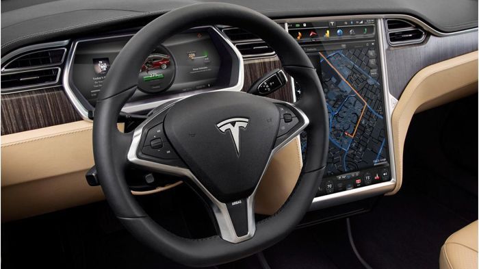 Το Model S χρειάζεται μόλις 4,4 δλ. για τα 0-100 χλμ./ώρα με την τελική ταχύτητα να σταματά στα 203 χλμ./ώρα.