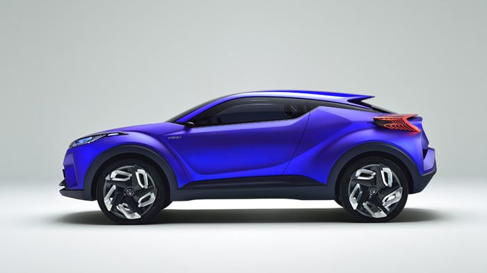 Στηρίζεται σε μια νέα πλατφόρμα και το μήκος του ανέρχεται σε 4.350 χλστ., το πλάτος σε 1.850 χλστ. και το ύψος σε 1.500 χλστ., ενώ το μεταξόνιό του α