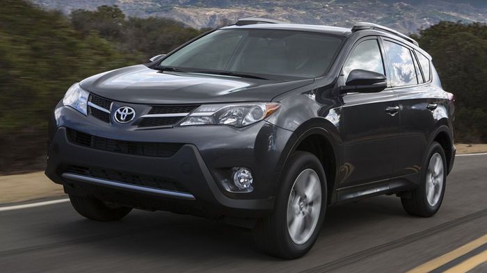 Η Toyota φαίνεται πως σχεδιάζει ένα νέο μικρό SUV, που θα τοποθετηθεί στην γκάμα της εταιρείας κάτω από το εικονιζόμενο RAV4.
