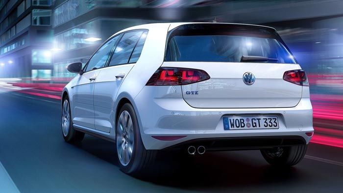 Το νέο VW Golf GTE εφοδιάζεται με δύο κινητήρες: έναν βενζινοκινητήρα 1,4 λτ.TSI 148 ίππων και έναν ηλεκτροκινητήρα, ο οποίος αποδίδει 101 ίππους.