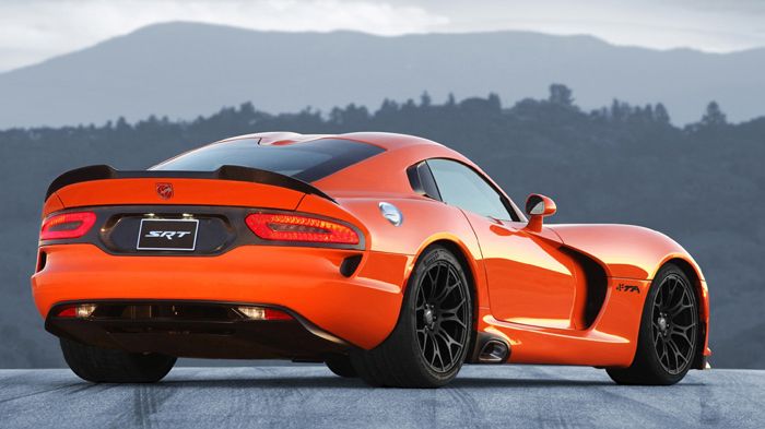 Η Chrysler σκέφτεται σοβαρά να «τουρμπίσει» τον V10 κινητήρα του νέου Dodge SRT Viper, προκειμένου η νέα γενιά του 2θέσιου supercar –όταν λανσαρ