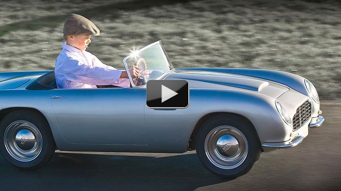 Η τιμή της «μικρής» Aston Martin υπολογίζεται περίπου στα 20.000 ευρώ και εφοδιάζεται με έναν κινητήρα 110 κ.εκ. 