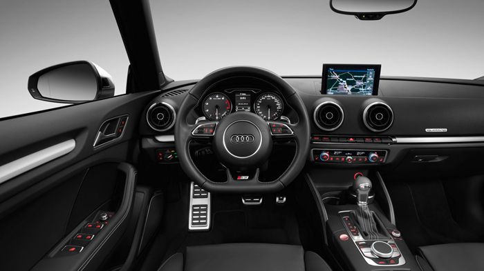 Το εσωτερικό του νέου Audi S3 Cabriolet είναι πανομοιότυπο με την κλειστή έκδοση.