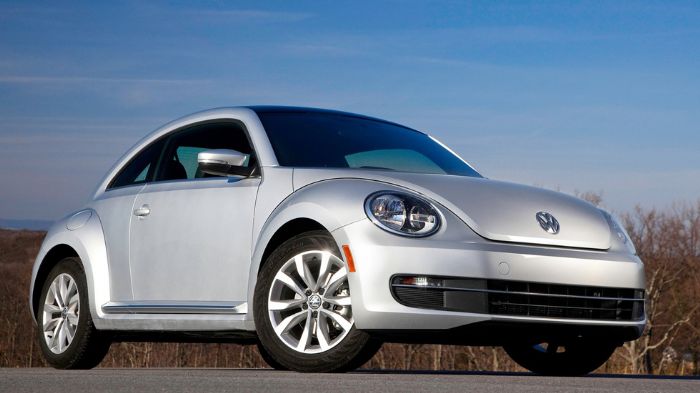 Τα Volkswagen Beetle και Beetle Convertible θα διατίθενται με 3 νέα μοτέρ βενζίνης και 2 πετρελαίου, όλα προδιαγραφών Euro 6, ενώ αναβαθμίζεται και ο 