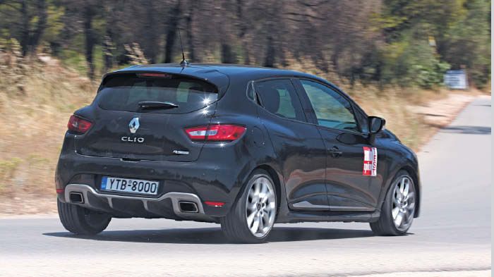 Εκτός του να τονίσει το δυναμισμό, το body kit του Clio R.S. συμβάλλει και στη βελτίωση της αεροδυναμικής.