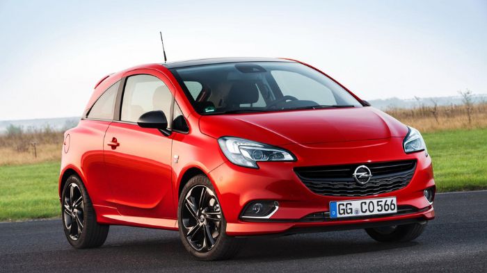 Το Opel Corsa OPC Line δείχνει κάπως πιο «άγριο» από το «κανονικό» Corsa, χάρη στο spoiler του εμπρός προφυλακτήρα, των διευρυμένων πλευρικών μαρσπιέ 