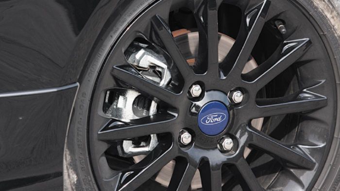 Χαρακτηριστικές ζάντες 17 ιντσών θα φέρουν τα μοντέλα, που θα πωληθούν.