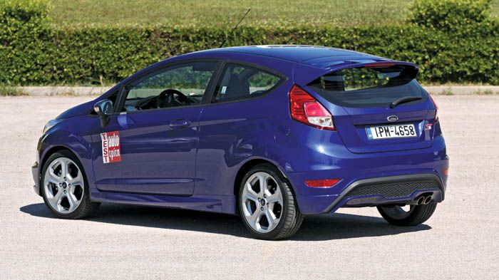 Το Ford Fiesta ST προσφέρει πιο αγνά οδηγικά ερεθίσματα, πιο «μηχανική» αίσθηση, σε συνδυασμό πάντα με εκρηκτικές επιδόσεις. ΓιΆ αυτό και είναι η ξεκά
