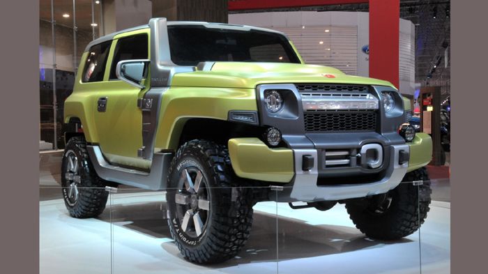 Το μοντέλο της Troller στηρίχθηκε στο πρωτότυπο T-R Concept, με το μοντέλο παραγωγής να παραμένει αρκετά πιστό σε μορφή με το εικονιζόμενο πρωτότυπο.