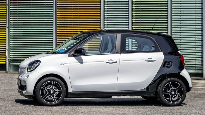 Το συνολικό μήκος του Forfour αγγίζει τα 3.495 χλστ, με το μεταξόνιο του να είναι μεγαλύτερο συγκριτικά με το προηγούμενο κατά 620 χλστ.
