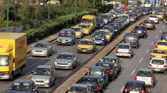 Σχεδόν όλο το 2014 θα κρατήσει η κατασκευή της, εδώ και χρόνια, απαραίτητης πεζογέφυρας σε ένα σημείο όπου έχουν πραγματοποιηθεί πολλά θανατηφόρα τροχ