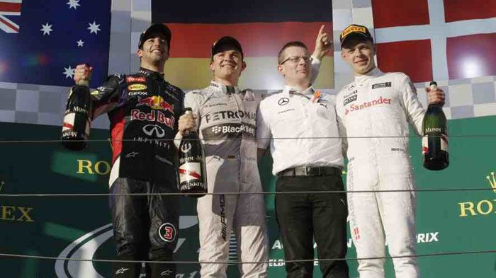 Στην τρίτη θέση του πόντιουμ ανέβηκε ο Kevin Magnussen, ο... νέος πιλότος της McLaren.