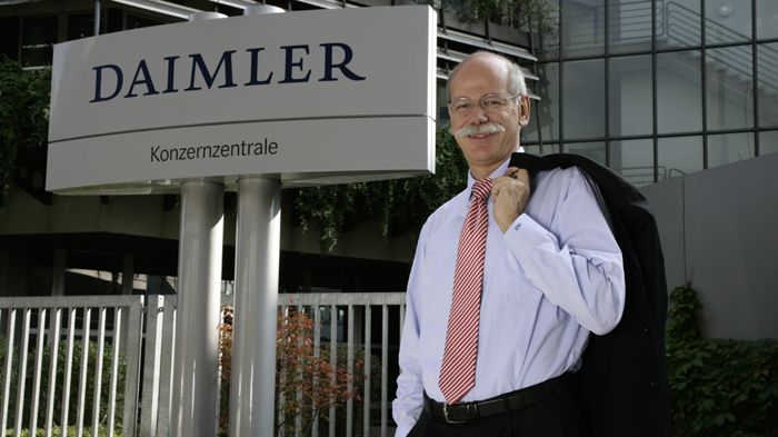 Το μεγάλο αφεντικό του Ομίλου Daimler, ο κος Dieter Zetsche, προβλέπει σε δηλώσεις του πως τα μοντέλα της Mercedes θα επωφεληθούν τάχιστα από τη συμμε