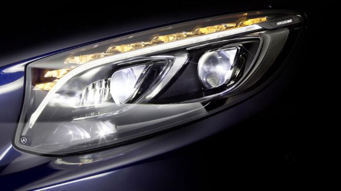 Η Mercedes θα αρχίσει σύντομα να παράγει φανάρια τα οποία διαθέτουν 84 λαμπτήρες 84 LED και προσφέρουν ακτίνα φωτισμού άνω των 600 μέτρων.