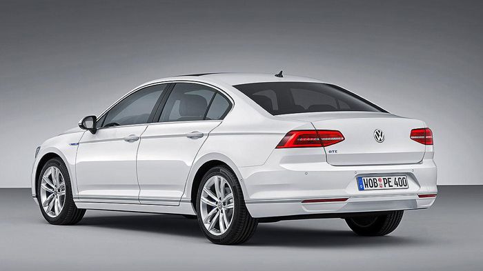 Το Passat GTE κάνει το 0-100 χλμ./ώρα σε λιγότερο από 8 δλ. και έχει τελική ταχύτητα 220 χλμ./ώρα, η οποία περιορίζεται στα 130 χλμ./ώρα στην ηλεκτρικ
