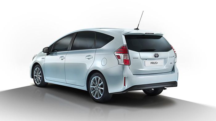 Χάρη στη συνδυαστική ισχύ των 136 ίππων, το Prius+ κάνει το 0-100 χλμ./ώρα σε 11,3 δλ., ενώ η κατανάλωση βρίσκεται στα 4,1 λτ./100 χλμ. και οι εκπομπέ