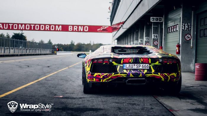 Η ψυχεδελική Lamborghini Aventador της WrapStyle φωτογραφήθηκε πρόσφατα στο Brno Moto GP circuit. 