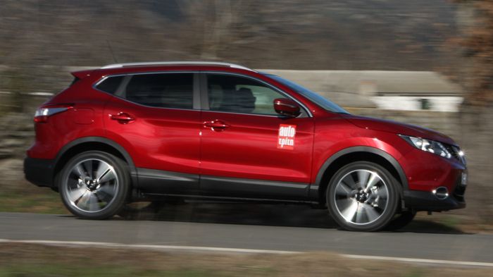Το νέο Qashqai έχει βασιστεί πάνω στην καινούργια πλατφόρμα CMF, του ομίλου Renault-Nissan και από πλευράς διαστάσεων είναι μεγαλύτερο κατά 49 χλστ. (