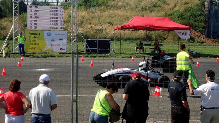 Ηλεκτρικό μονοθέσιο από την UoP Racing Team