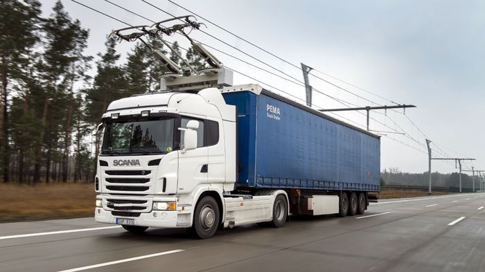 Ένα ειδικά διασκευασμένο Scania G360 χρησιμοποιείται στην ειδική πίστα δοκιμών της Siemens στο Gross Dolln της Γερμανίας.