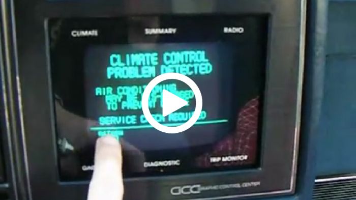 Το GCC επέτρεπε στον οδηγό να ελέγχει το trip computer, το ραδιόφωνο και τον κλιματισμό, ενώ διέθετε και διαγνωστική λειτουργία για πιθανά προβλήματα 