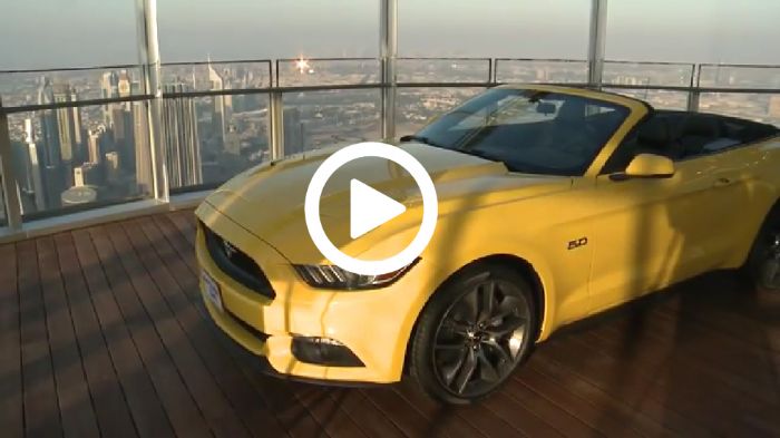 Το 1965, η Ford παρουσίασε την πρώτη Mustang Convertible, στην κορυφή του τότε ψηλότερου κτηρίου, στο Empire State Building. Για το remake της ιδέας, 