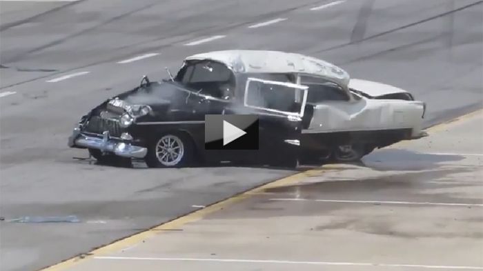Παρόλο που ο οδηγός της Chevy ήταν δεμένος με μια ζώνη δύο σημείων, κατάφερε να βγει από το όχημα, πριν καν φτάσει το συνεργείο διάσωσης.