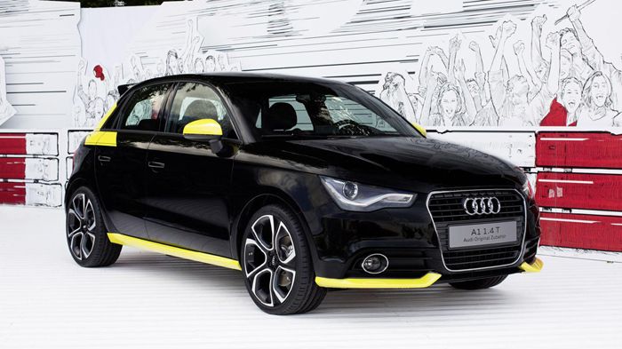 Το A1 Sportback είναι βαμμένο σε μαύρο χρώμα με κίτρινες λεπτομέρειες στον εμπρόσθιο προφυλακτήρα, στους καθρέπτες και στα πλευρικά μαρσπιέ.