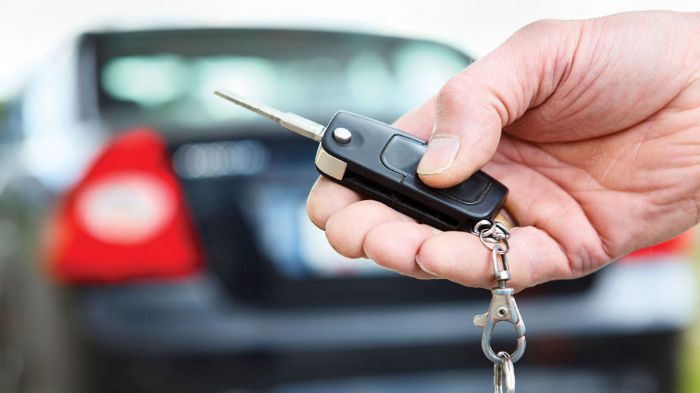 Το auto Τρίτη, όντας συνεχώς μέσα στο πνεύμα της αγοράς, παρουσιάζει τις προσφορές και εκπτώσεις που προσφέρουν σήμερα οι μεγαλύτερες ασφαλιστικές ετα
