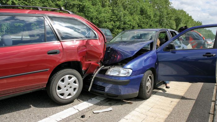 Κάνοντας μια έρευνα αγοράς θα διαπιστώσετε ότι τα ποσά που καλύπτονται για υπηρεσίες όπως η νομική προστασία ή οι υλικές ζημιές από ανασφάλιστο όχημα 