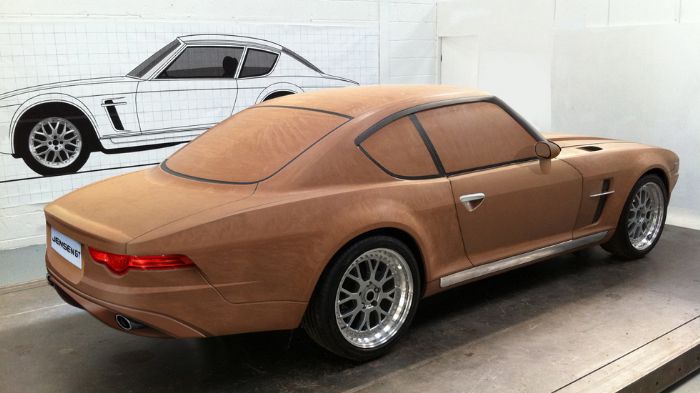 Στο σασί του Jensen GT θα γίνει ευρεία χρήση αλουμινίου, ενώ σε άλλα μέρη του οχήματος υπάρχουν ανθρακονήματα.