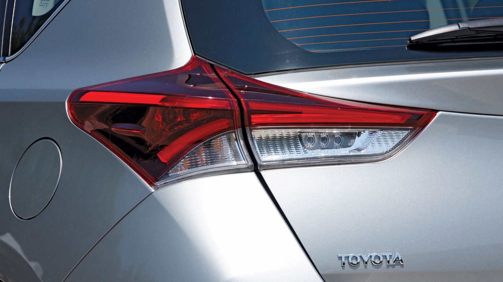 Test: Auris 1,4 D-4D