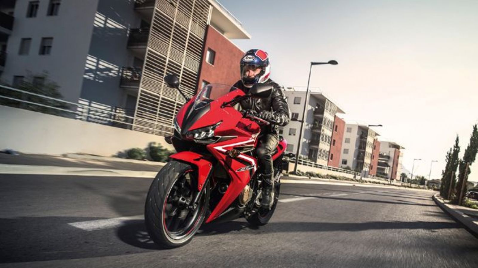 Το ΝΕΟ Honda CBR500R